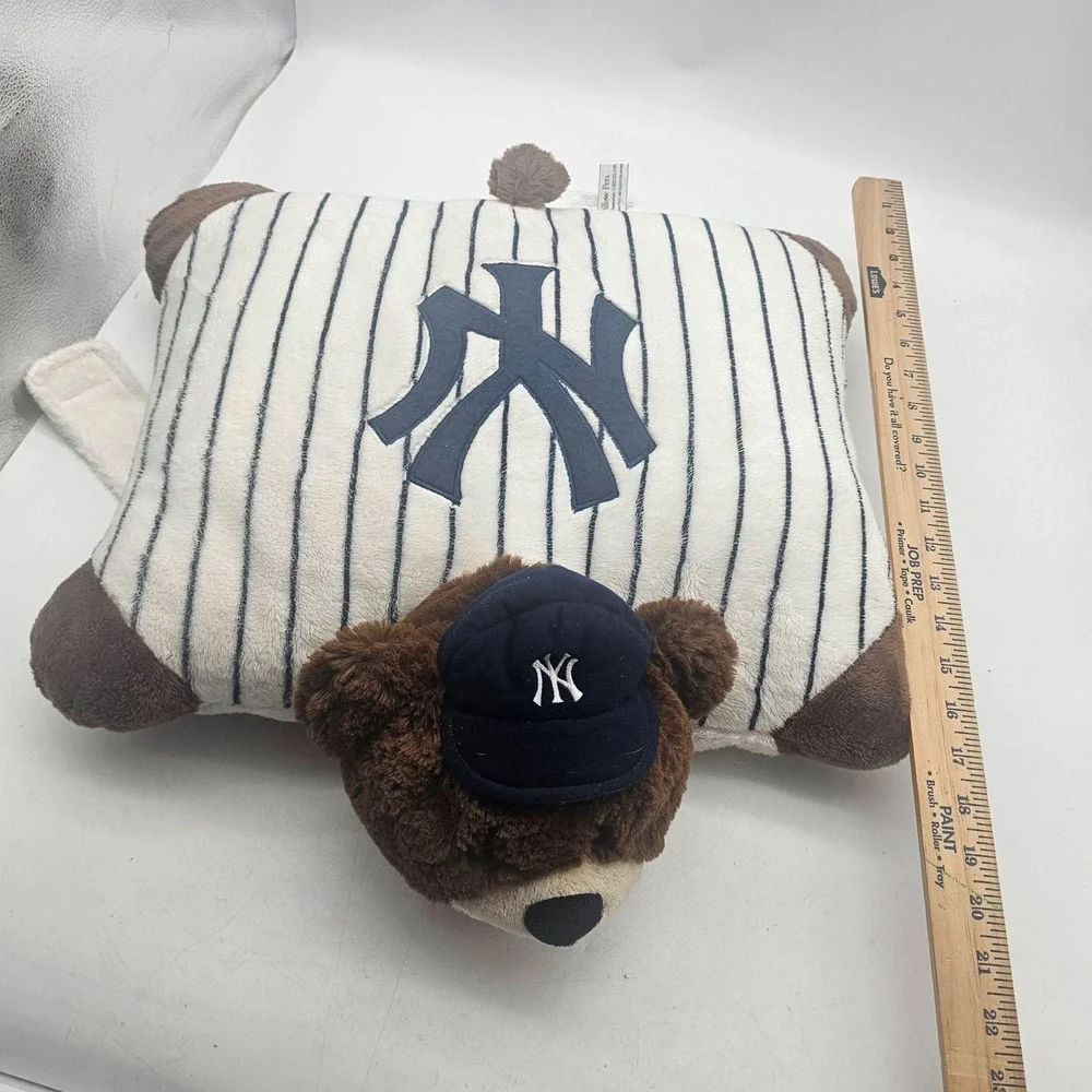 New York Yankees Pillow Pets Bear Plush MLB Baseball Folding Pillow 18